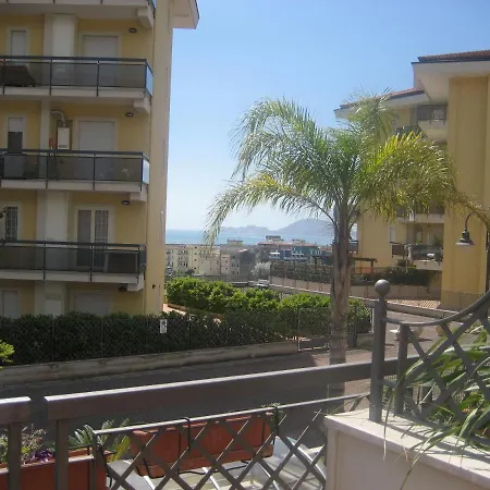 Luci Del Mare Bed & Breakfast
